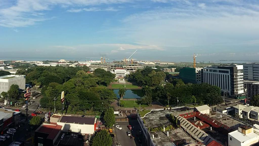 Skymagz 812 At Cityscape Residences บาโคลอด ภายนอก รูปภาพ